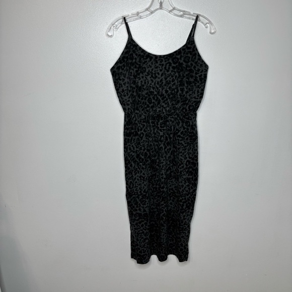Old Navy Women’s Leopard Print Slub Knit Waist-Defined Midi Dress M Gray Animal - Picture 3 of 11
